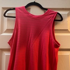 Lululemon tank top size 6